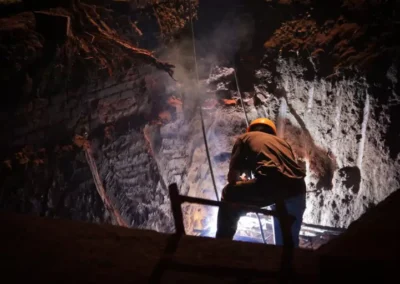 How Confined Spaces Course Mitigate Risks of Hazards